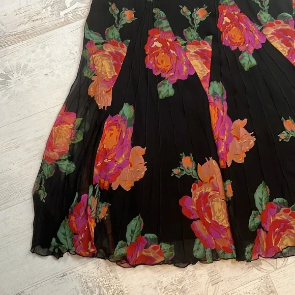 Vintage Jones New York 100% Silk Black Floral Print A Line Skirt Size 12 - Picture 9 of 11